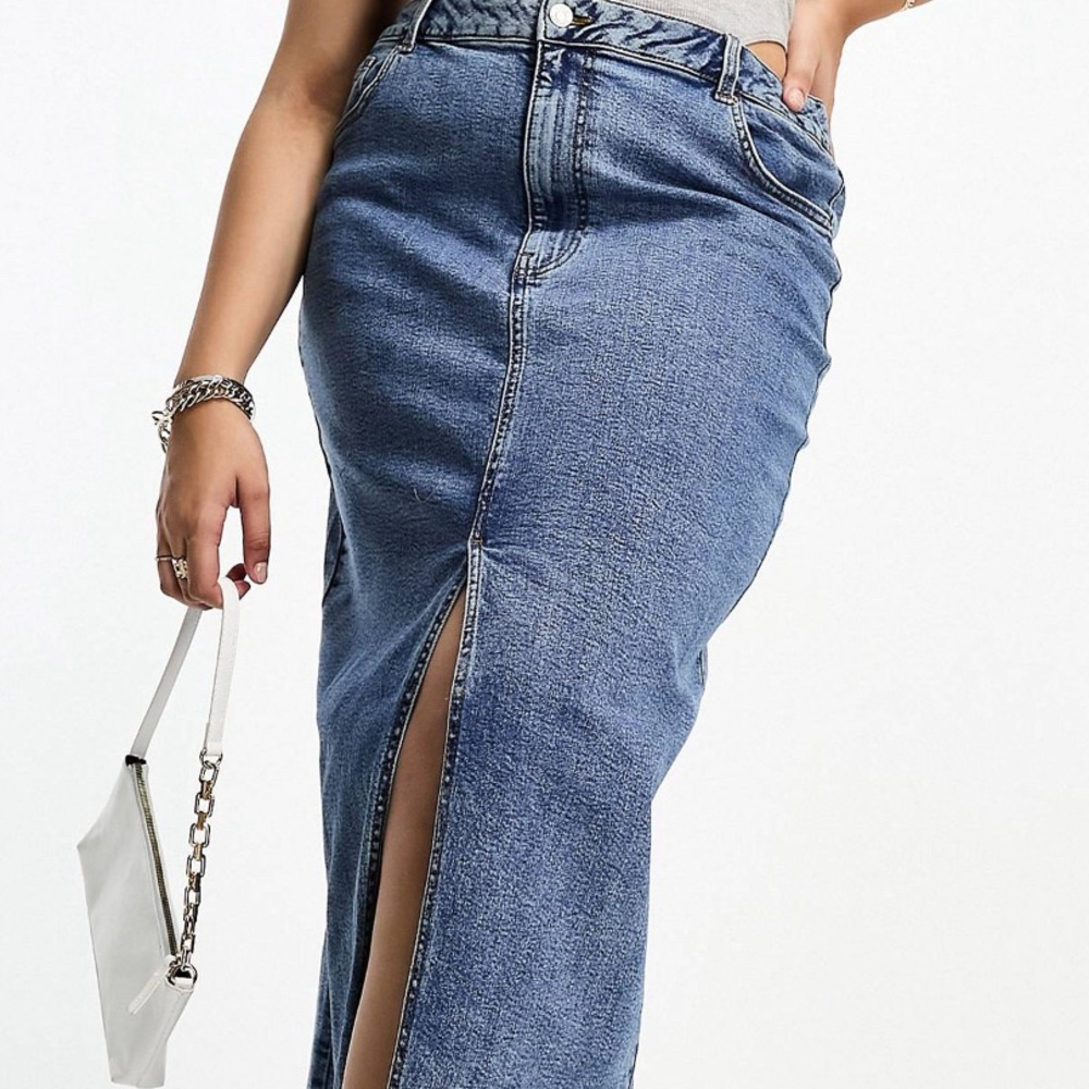 ASOS Denim Maxi Skirt. NWOT. Size 16 (Plus Size)
